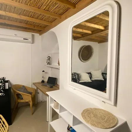 Kerylos , Au Coeur De Parikia, Avec Jardin Vakantiehuis